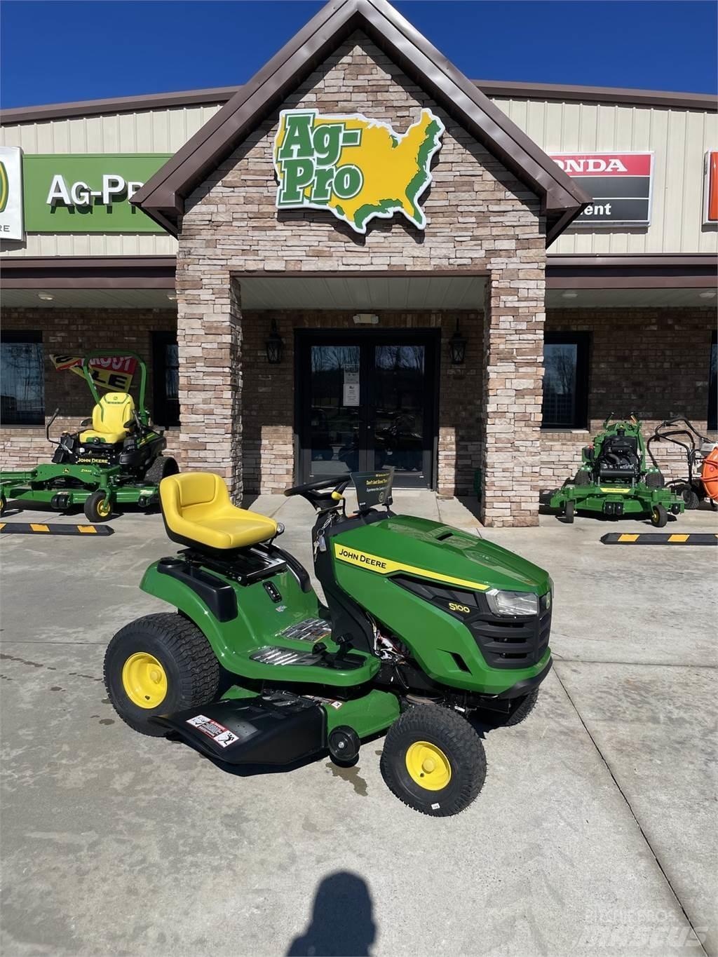 John Deere S100 Vrtni traktor kosilnice