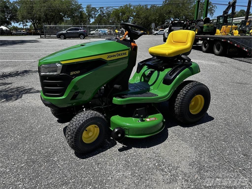 John Deere S100 Vrtni traktor kosilnice