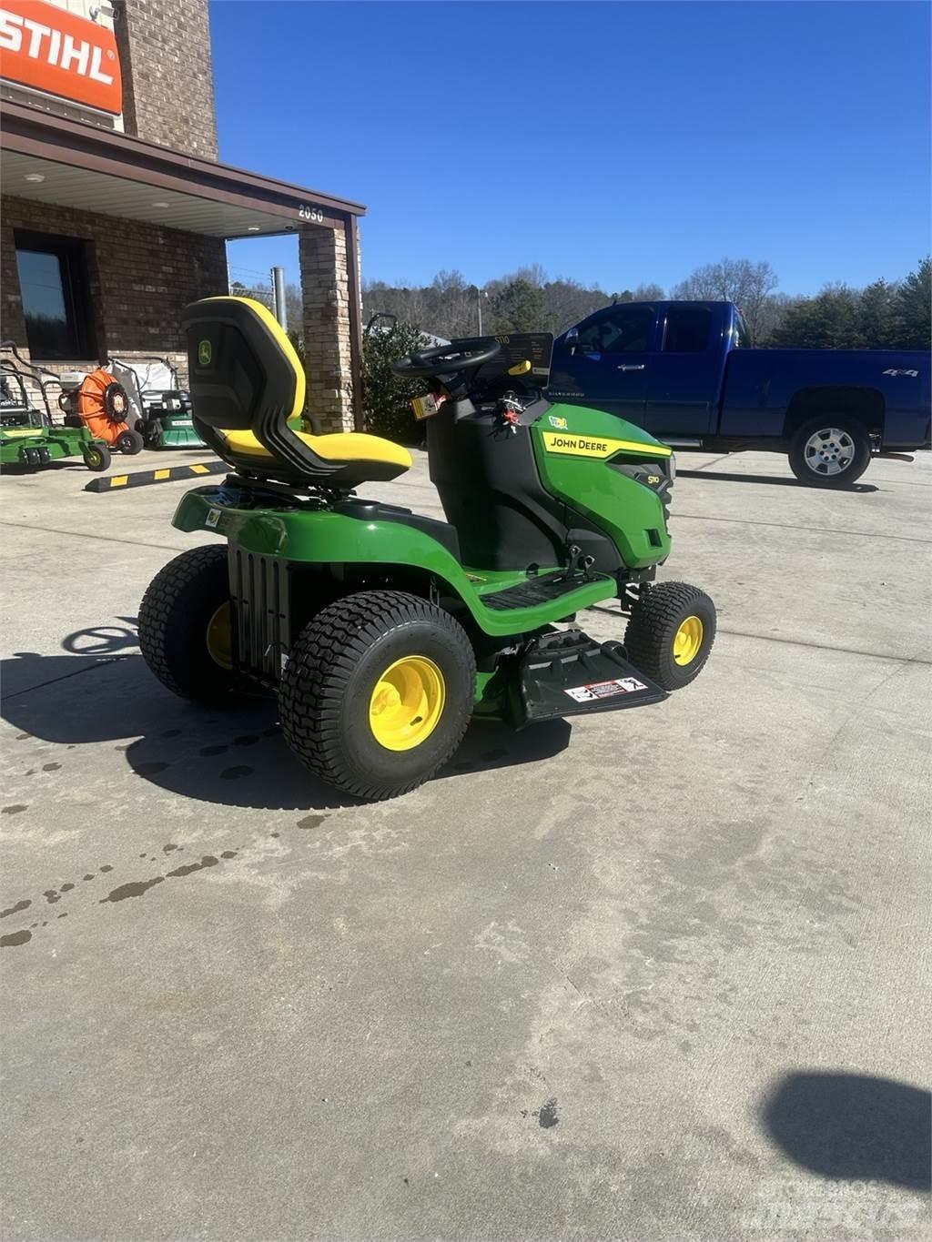 John Deere S110 Vrtni traktor kosilnice