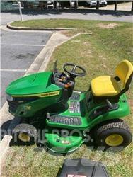 John Deere S110 Vrtni traktor kosilnice