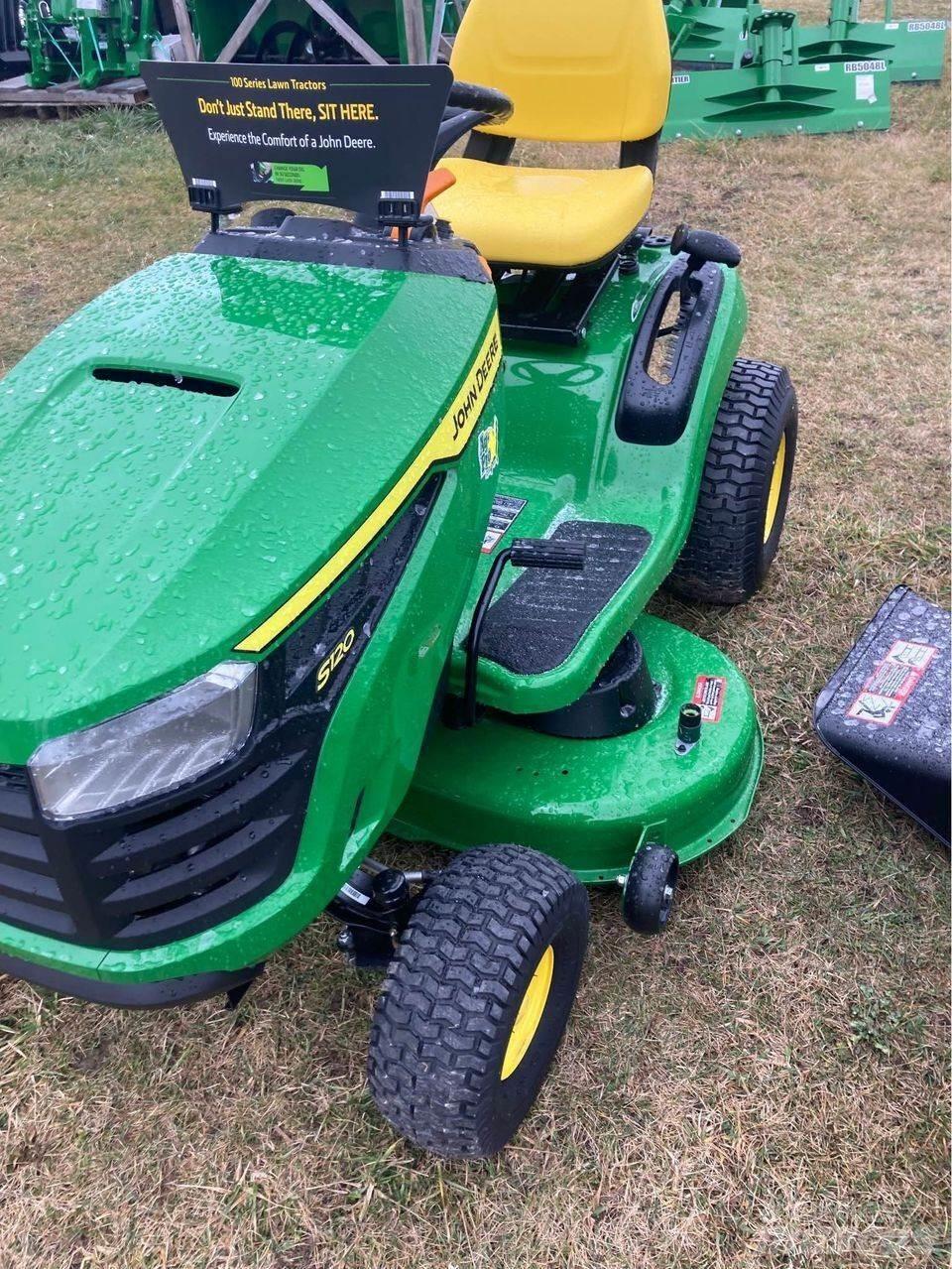 John Deere S120 Vrtni traktor kosilnice