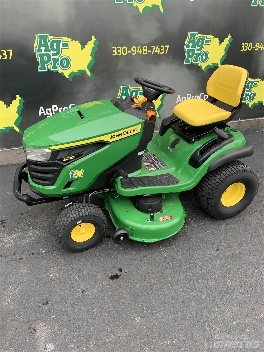 John Deere S130 Vrtni traktor kosilnice
