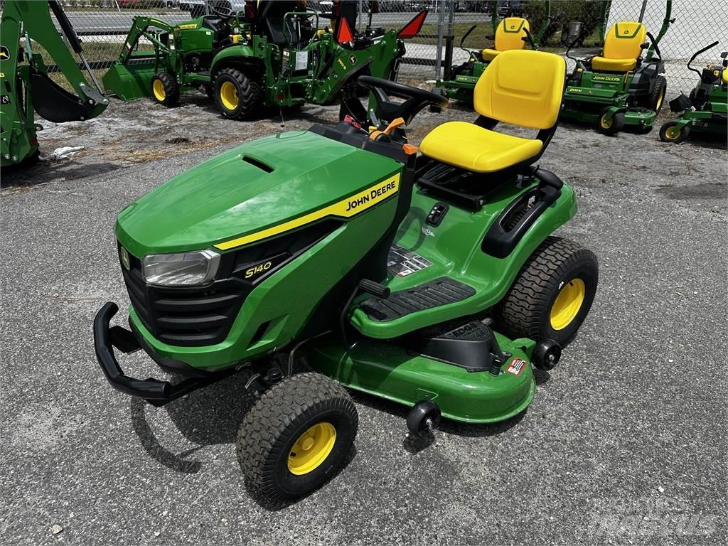 John Deere S140 Vrtni traktor kosilnice