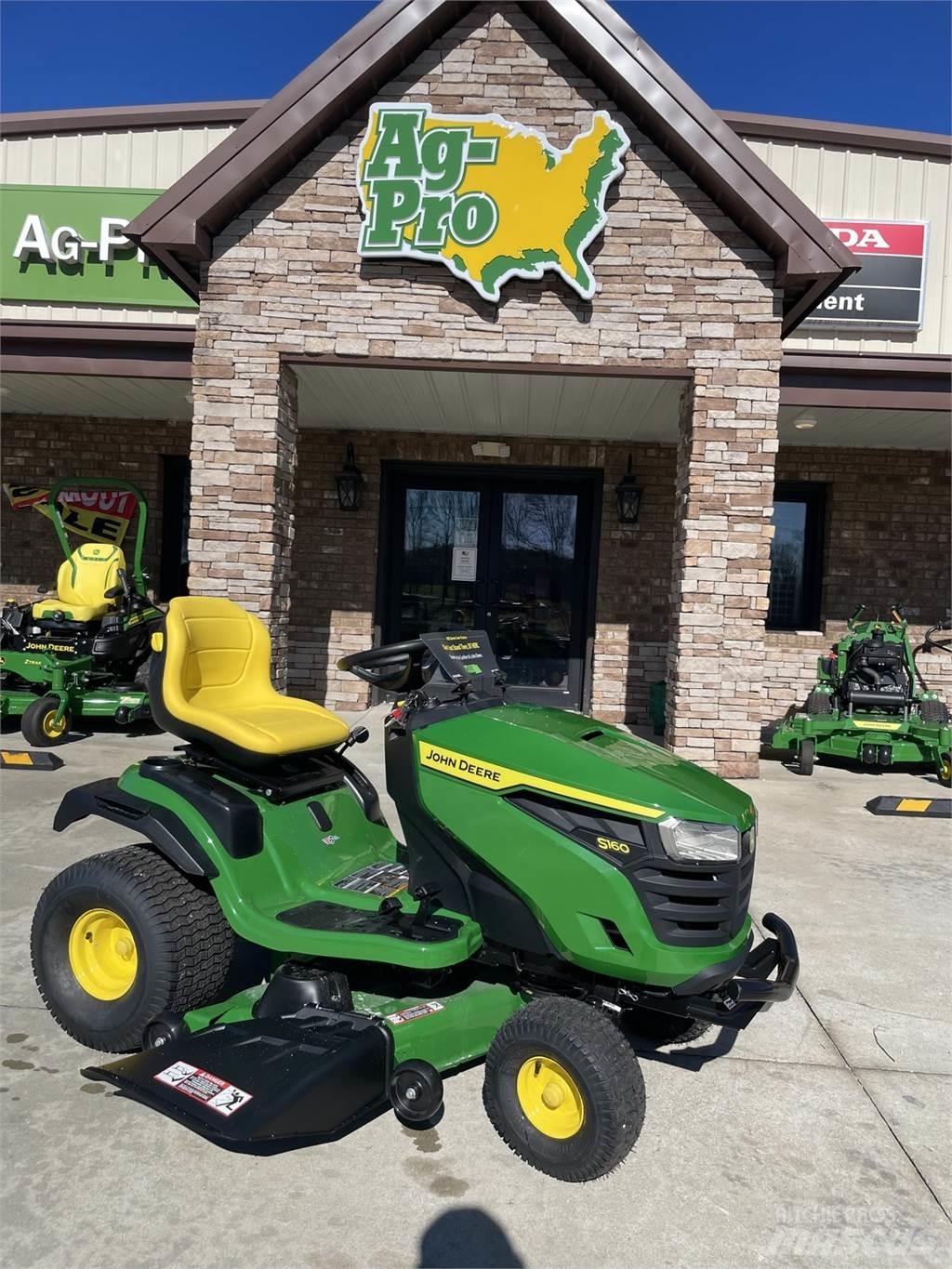John Deere S160 Manjši traktorji