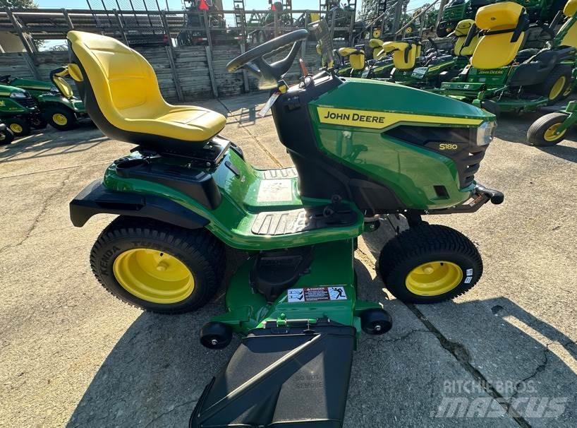 John Deere S180 Manjši traktorji