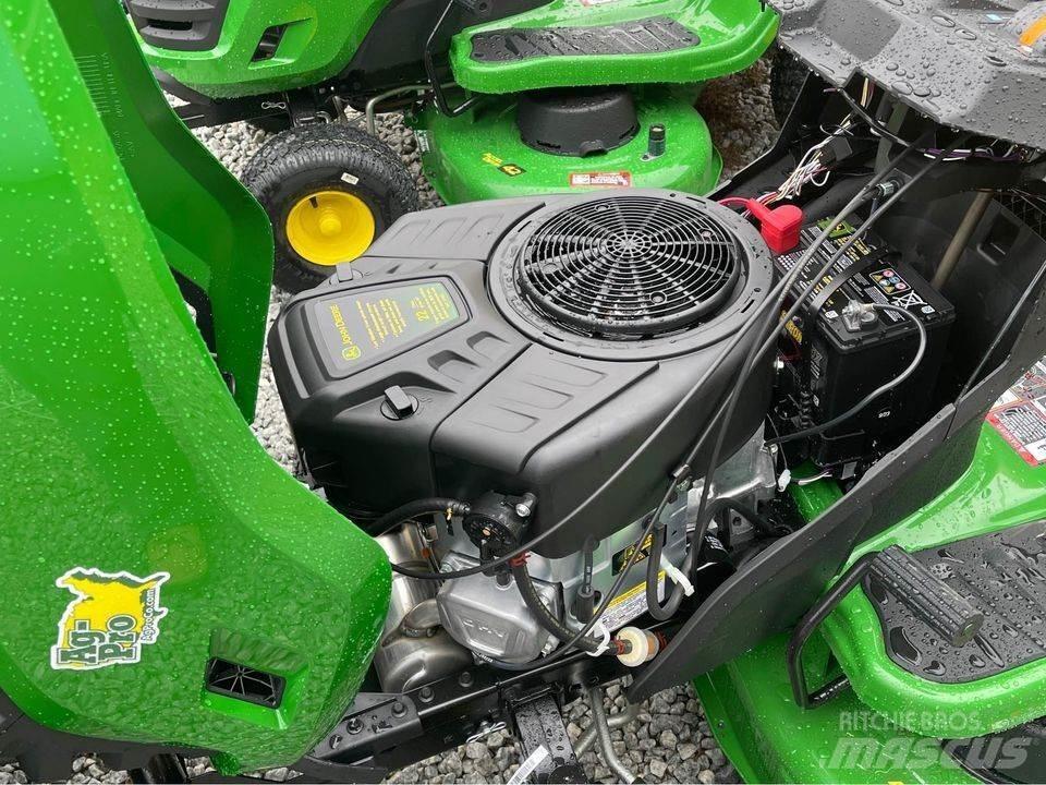 John Deere S220 Manjši traktorji