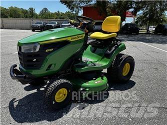 John Deere S220 Vrtni traktor kosilnice