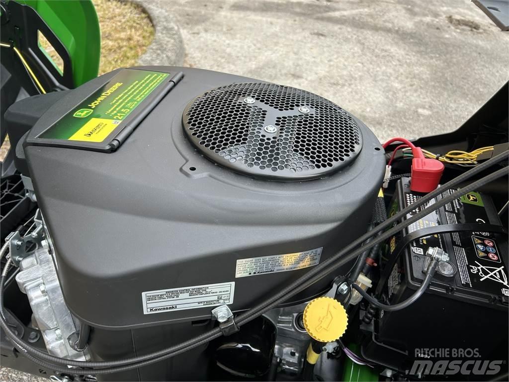 John Deere S240 Manjši traktorji