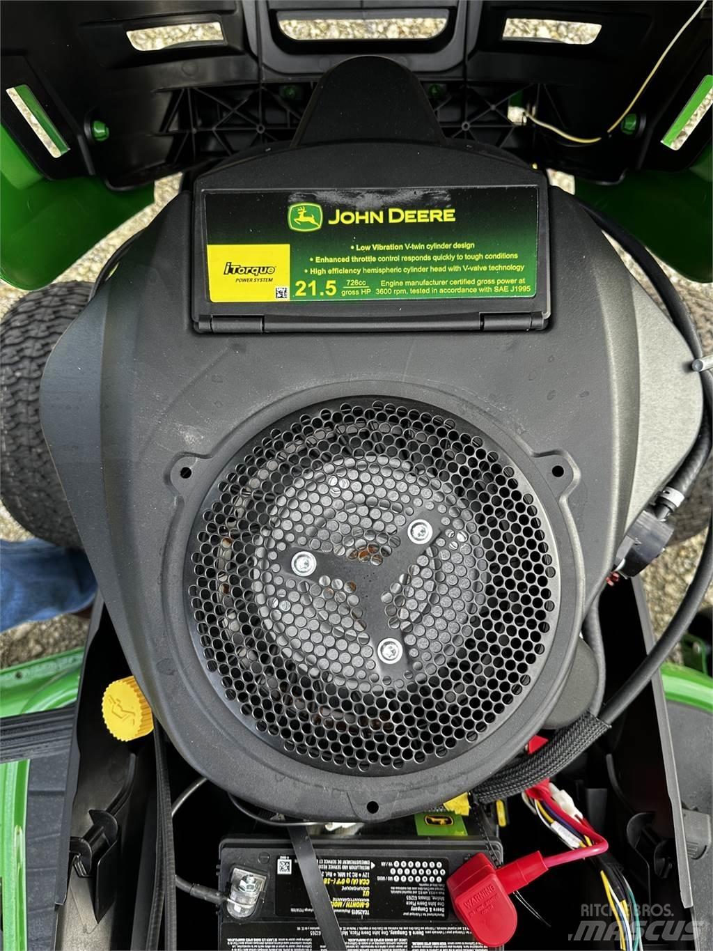 John Deere S240 Manjši traktorji
