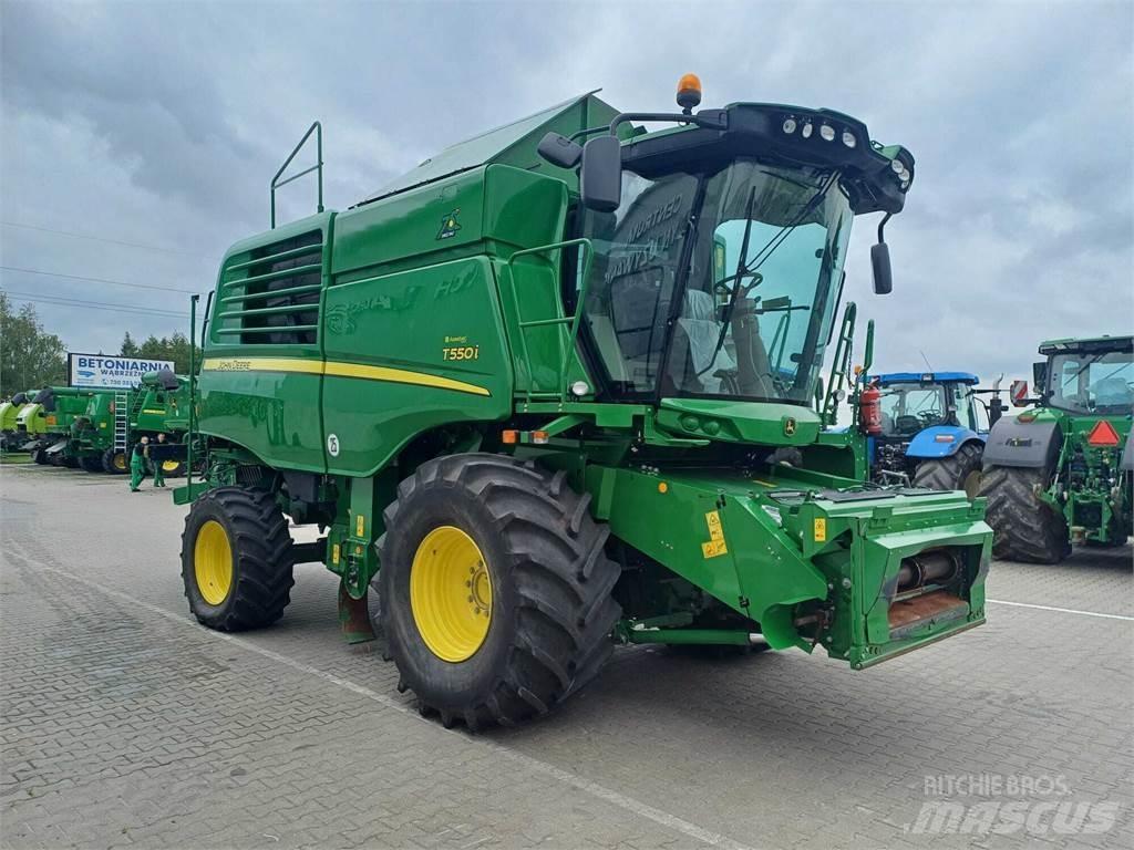 John Deere T550 Kombajni