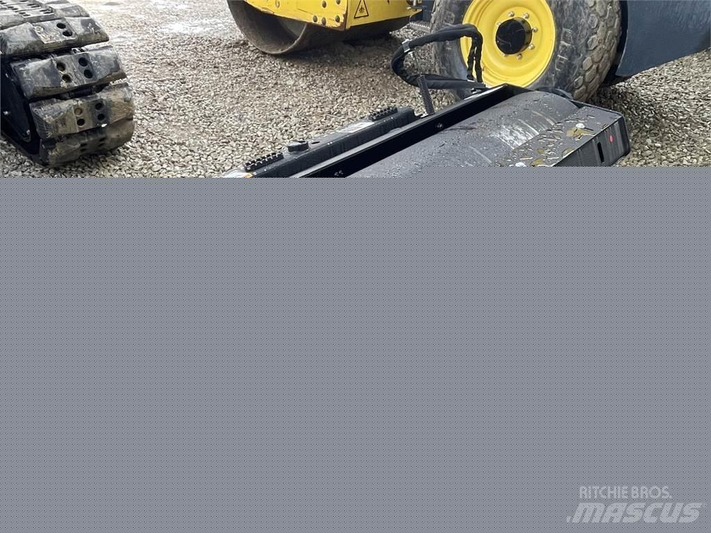 John Deere VR84C Gradbeništvo - drugo