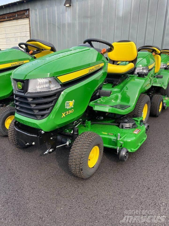 John Deere X330 Manjši traktorji