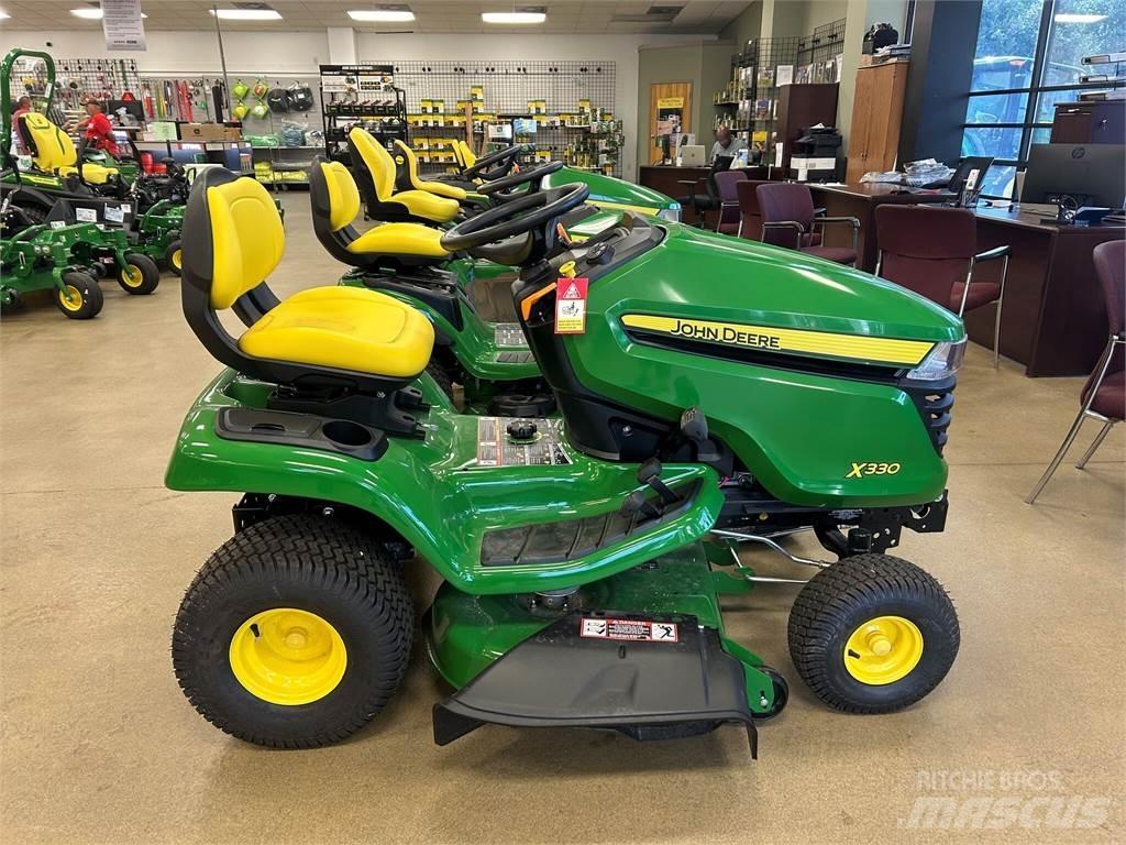 John Deere X330 Manjši traktorji