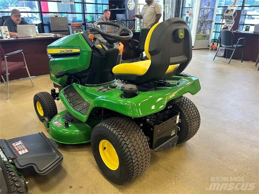 John Deere X330 Manjši traktorji