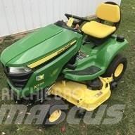 John Deere X330 Manjši traktorji