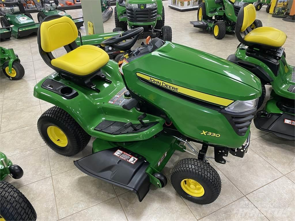 John Deere X330 Manjši traktorji