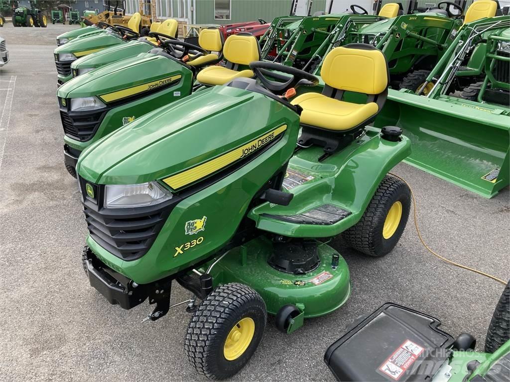 John Deere X330 Manjši traktorji