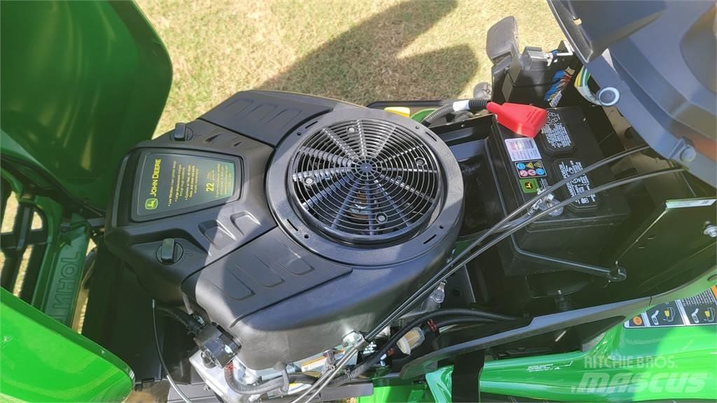 John Deere x330 Manjši traktorji
