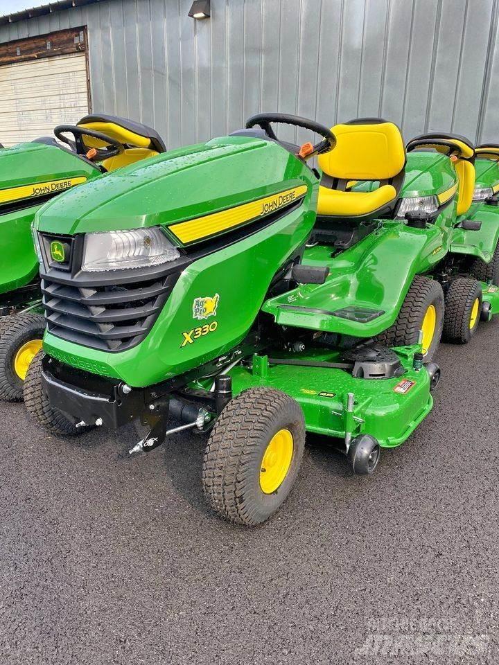 John Deere X330 Manjši traktorji