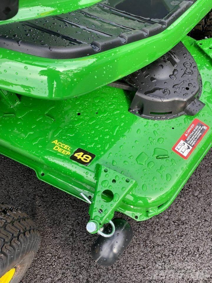 John Deere X330 Manjši traktorji