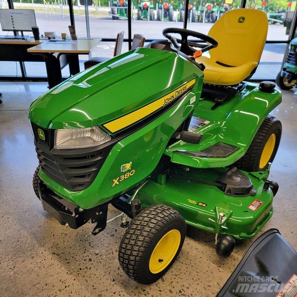 John Deere X380 Manjši traktorji