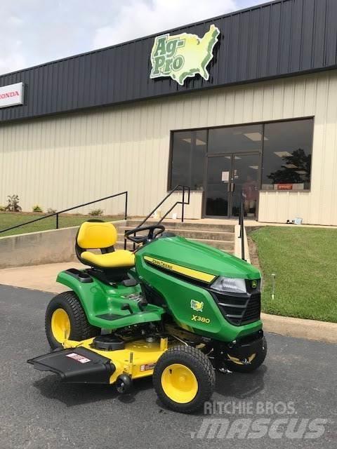 John Deere X380 Manjši traktorji