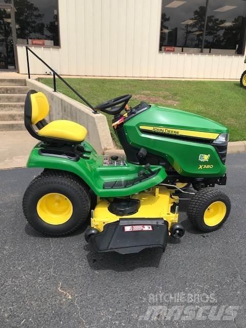 John Deere X380 Manjši traktorji