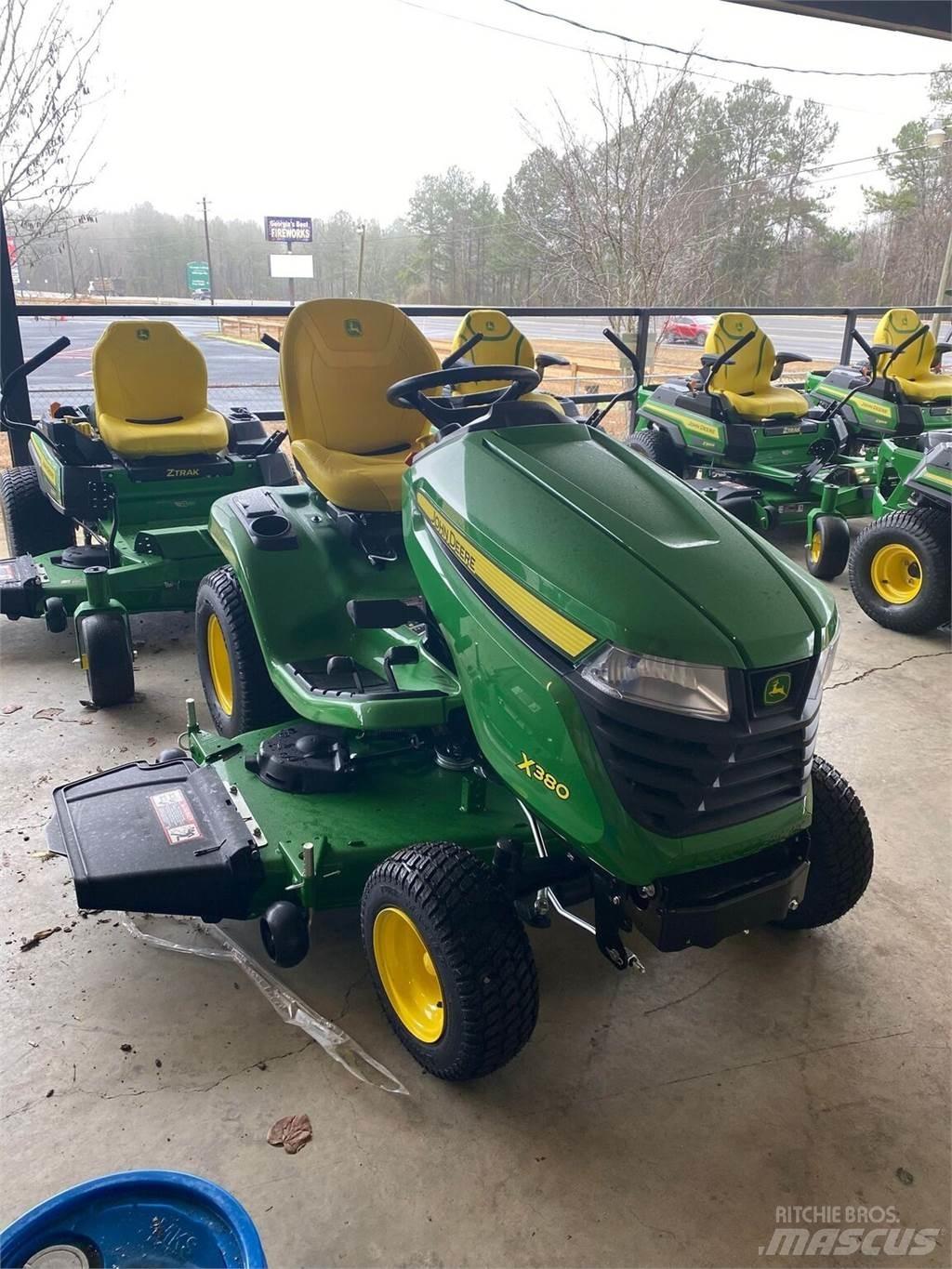 John Deere X380 Manjši traktorji