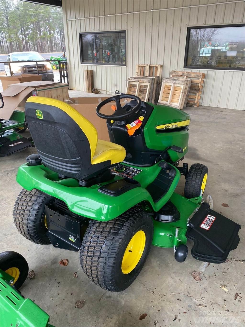 John Deere X380 Manjši traktorji