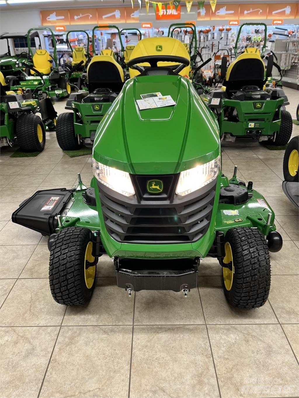 John Deere X390 Manjši traktorji