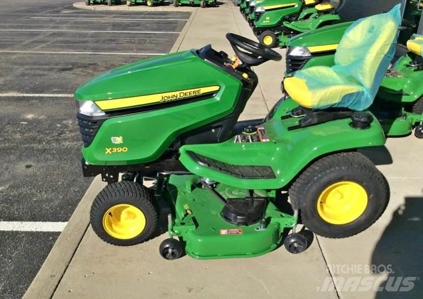 John Deere X390 Manjši traktorji