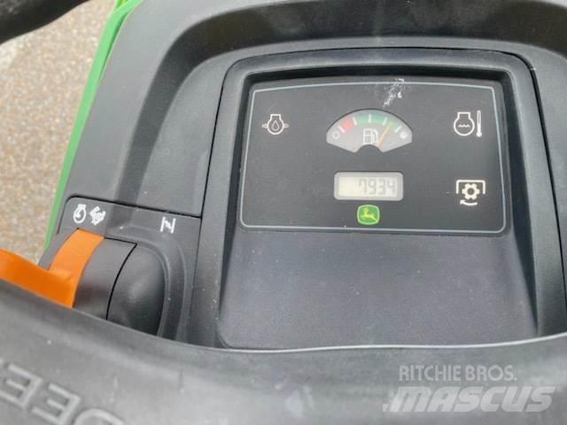 John Deere X540 Manjši traktorji