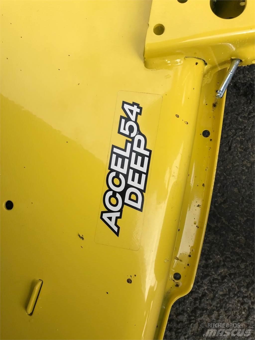 John Deere X570 Manjši traktorji