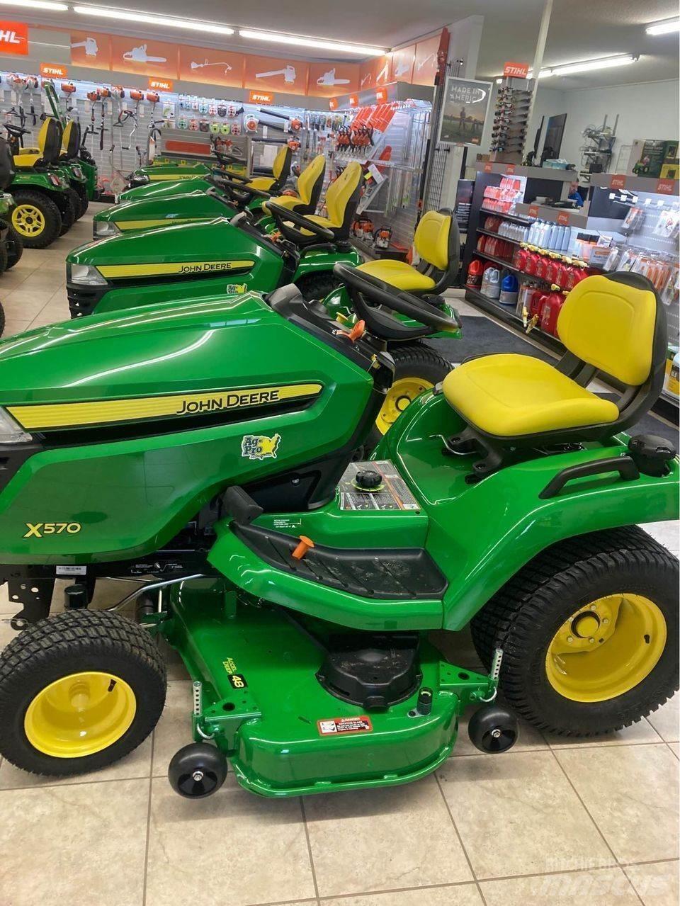 John Deere X570 Manjši traktorji