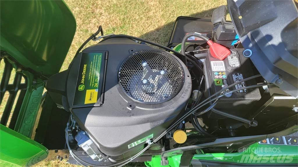John Deere X570 Manjši traktorji