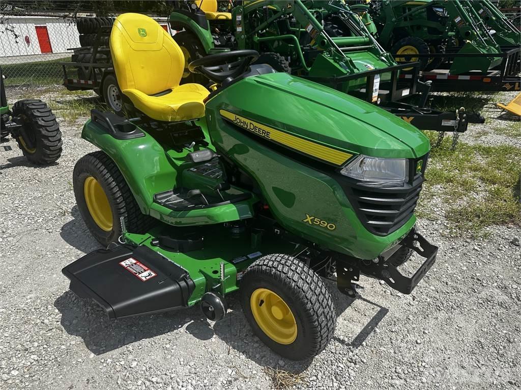 John Deere X590 Manjši traktorji