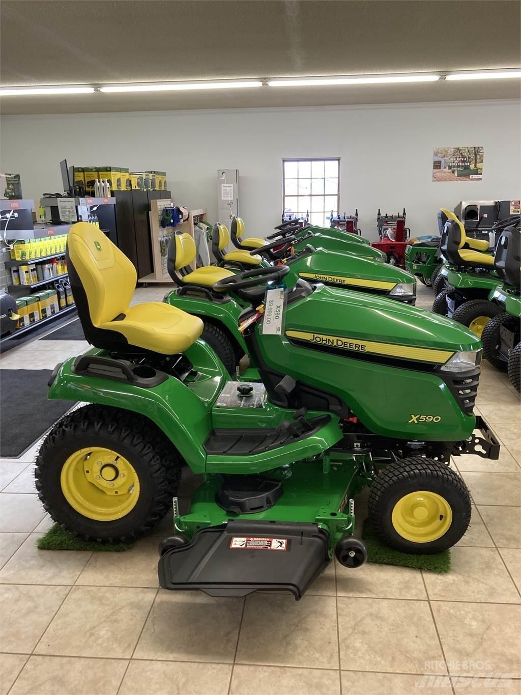 John Deere X590 Manjši traktorji