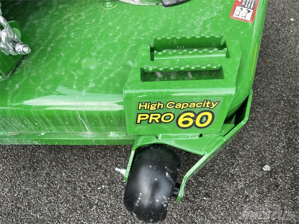 John Deere Z720E Vrtne zero turn kosilnice