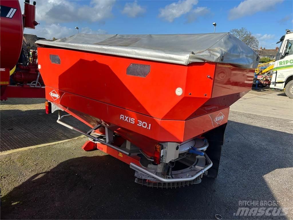 Kuhn Axis 30.1 Trosilniki mineralnega gnojila