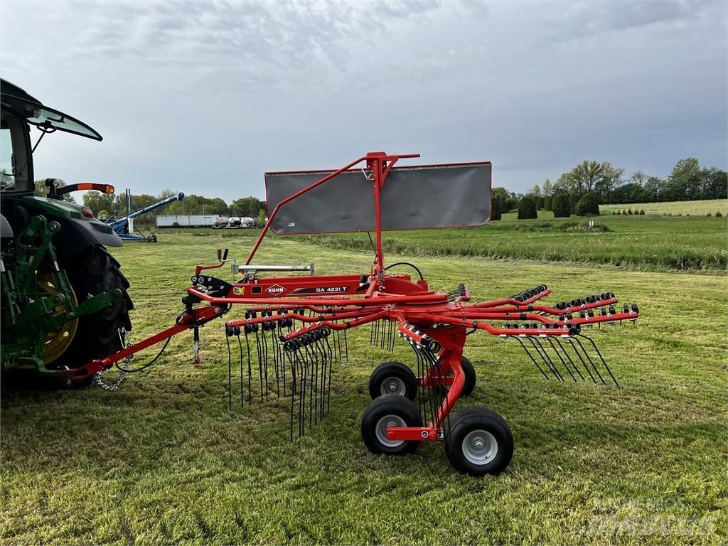 Kuhn GA4231T Obračalniki in zgrabljalniki