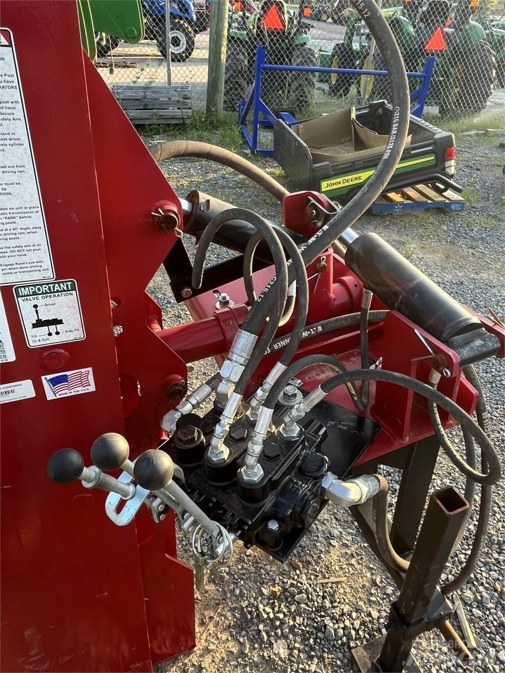  Shaver HS-12 Čelni nakladalci in kopači