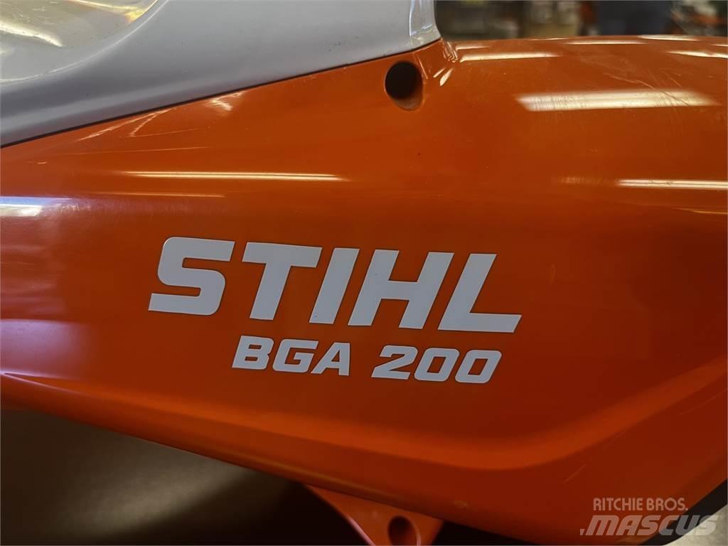 Stihl BGA200 Vozila za golf