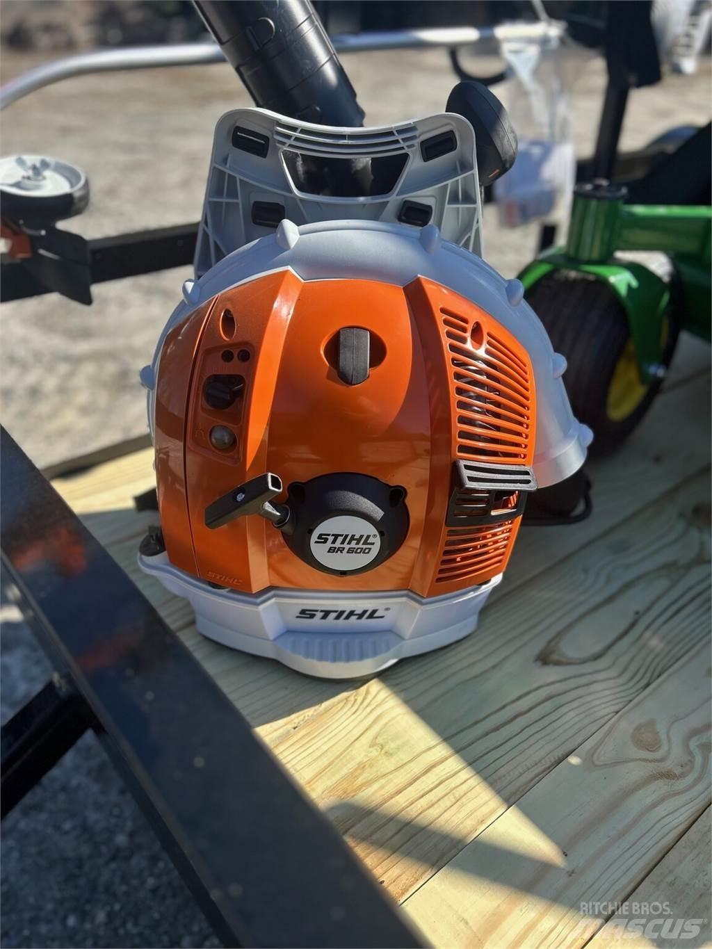 Stihl BR600 Vozila za golf