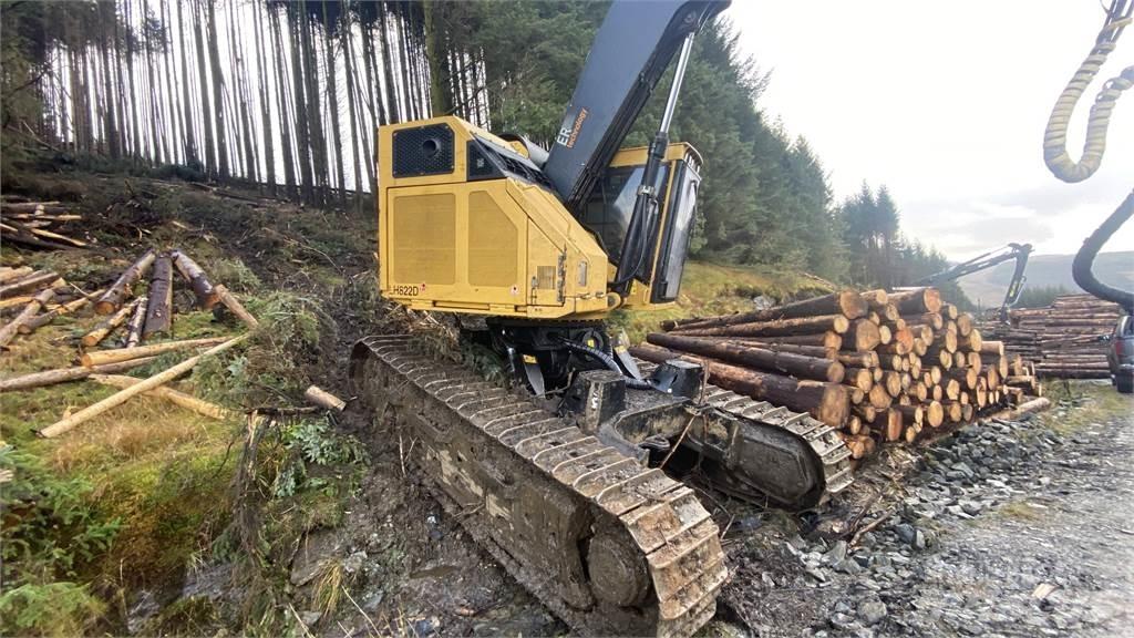 Tigercat 822 Harvesterji