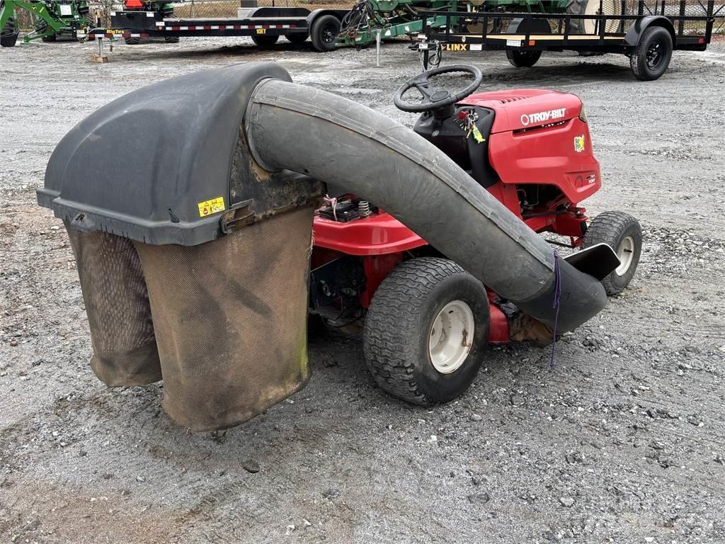 Troy-Bilt Pony Vrtni traktor kosilnice