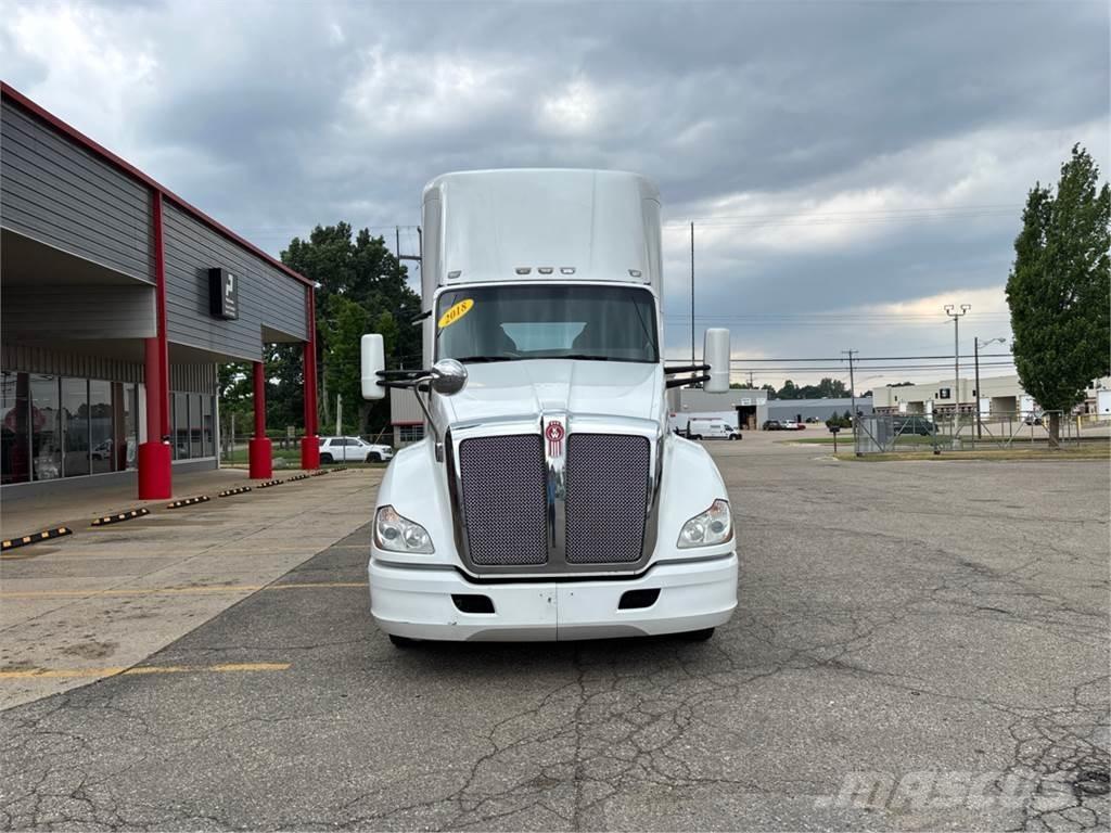 Kenworth T680 Vlačilci