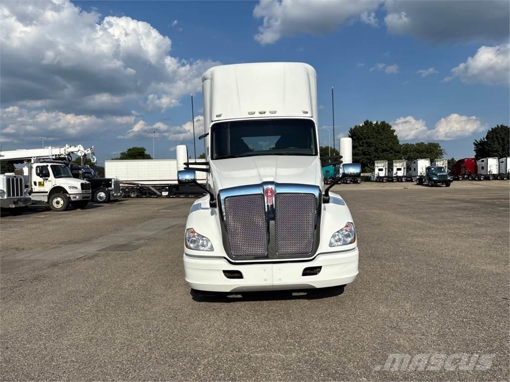 Kenworth T680 Vlačilci