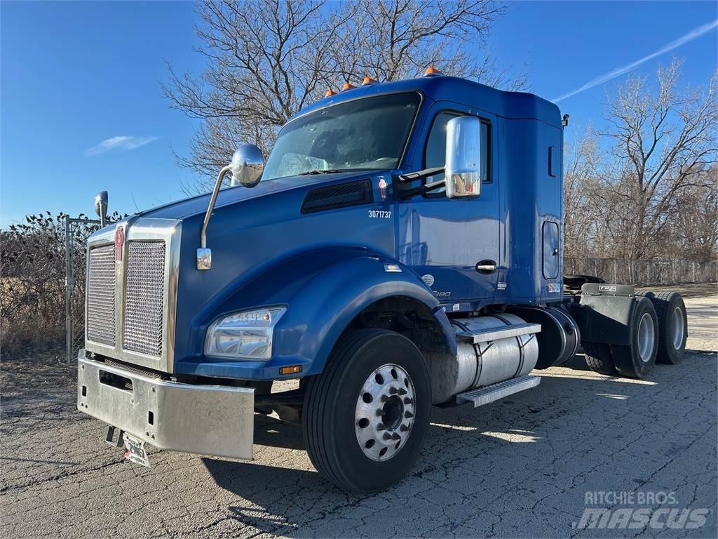 Kenworth T880 Vlačilci