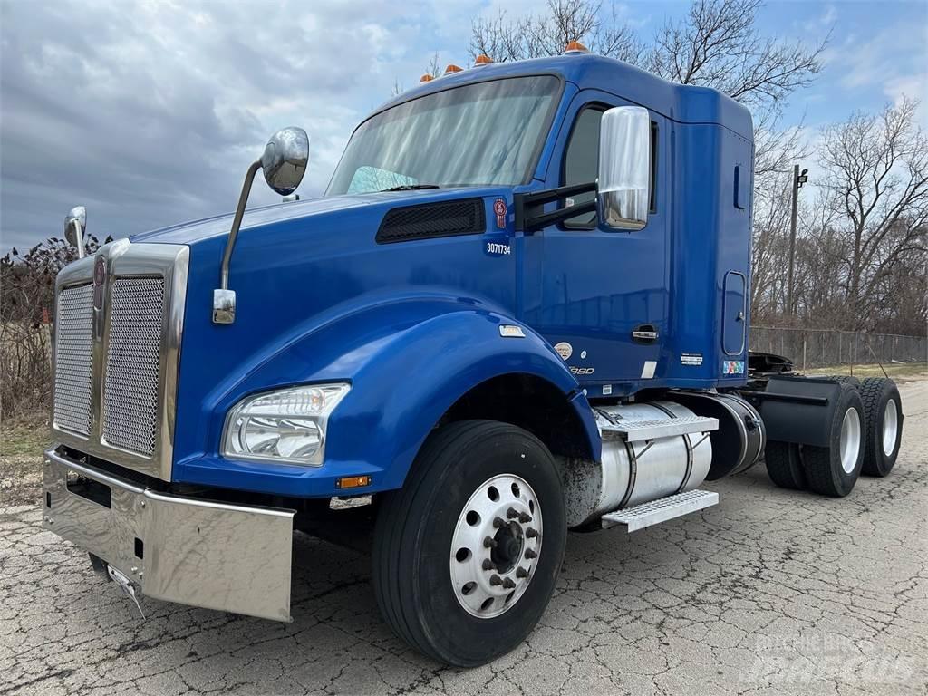 Kenworth T880 Vlačilci