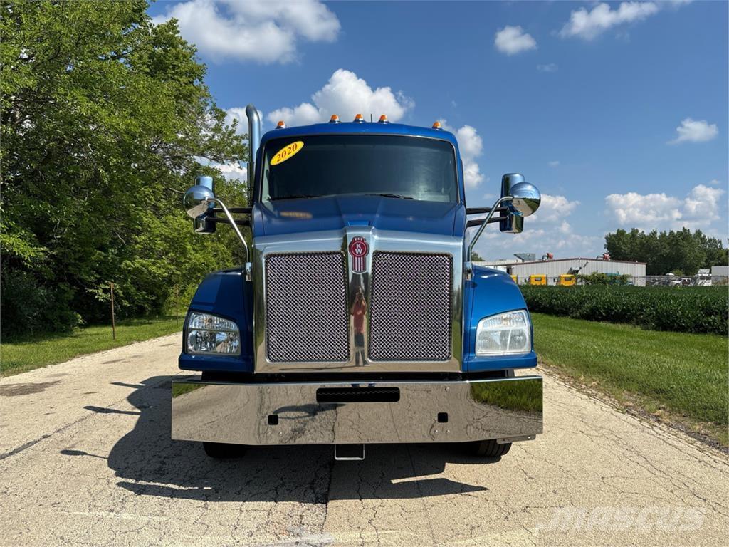 Kenworth T880 Drugi tovornjaki